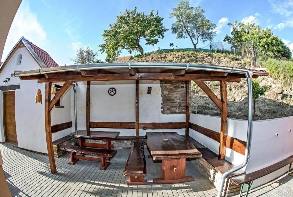 Penzion Reva Valtice Buitenkant foto